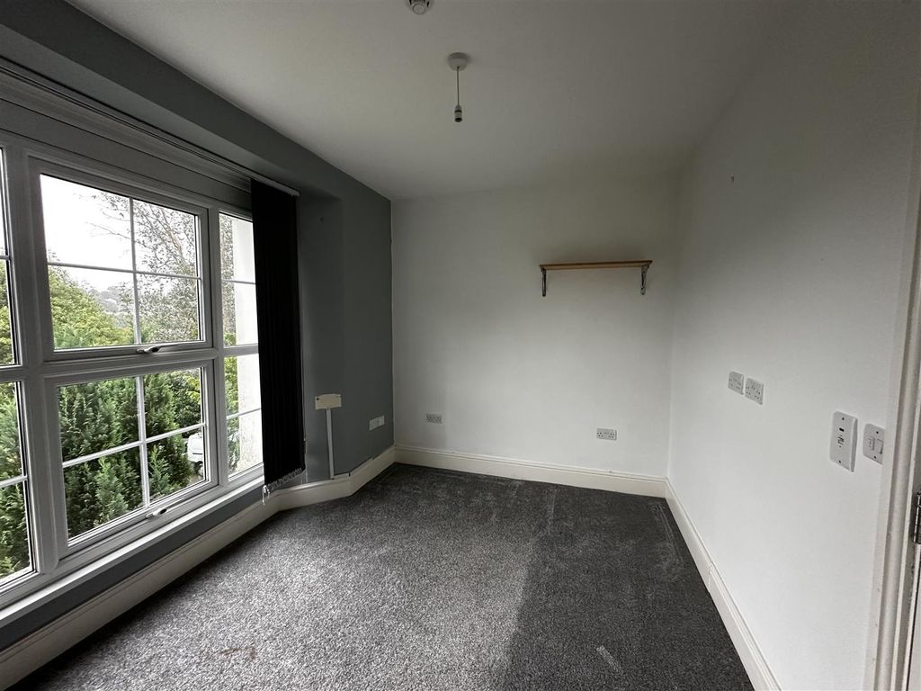 Property photo 3 of 7 1d0A2A0E-9492-11F0-8B9d-0242Ac110002---Auto--.Jpg