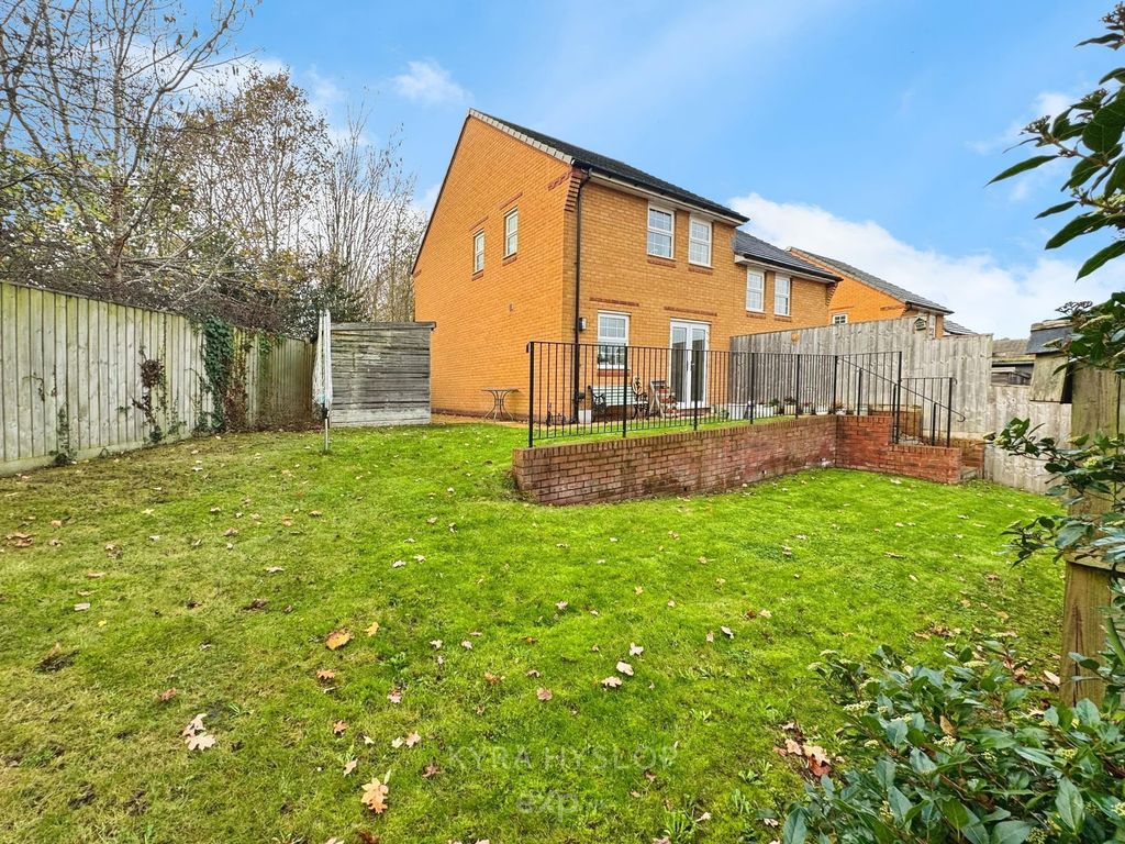 Property photo 1 of 21