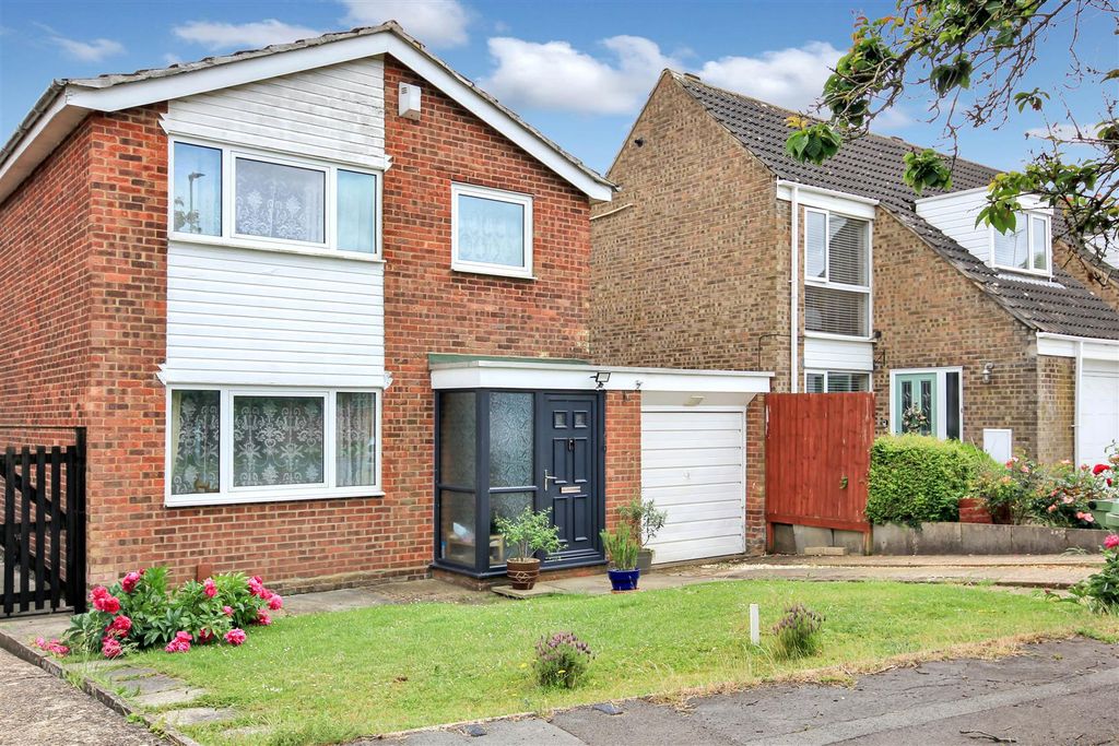 Property photo 1 of 13 Fallowfield.Jpg