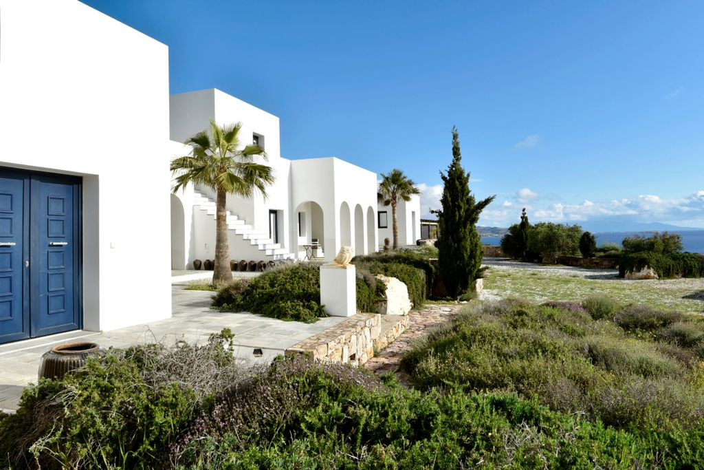 Property photo 2 of 30