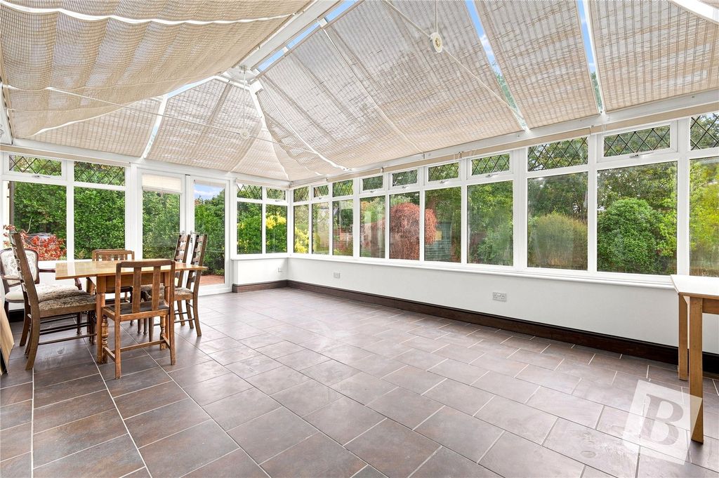 Property photo 3 of 19 Conservatory