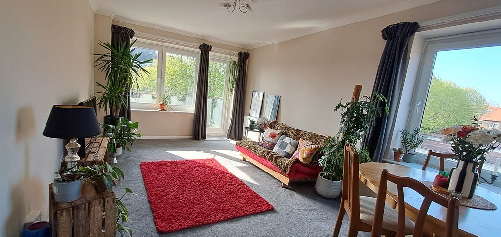 Property photo 2 of 9 Photo 2