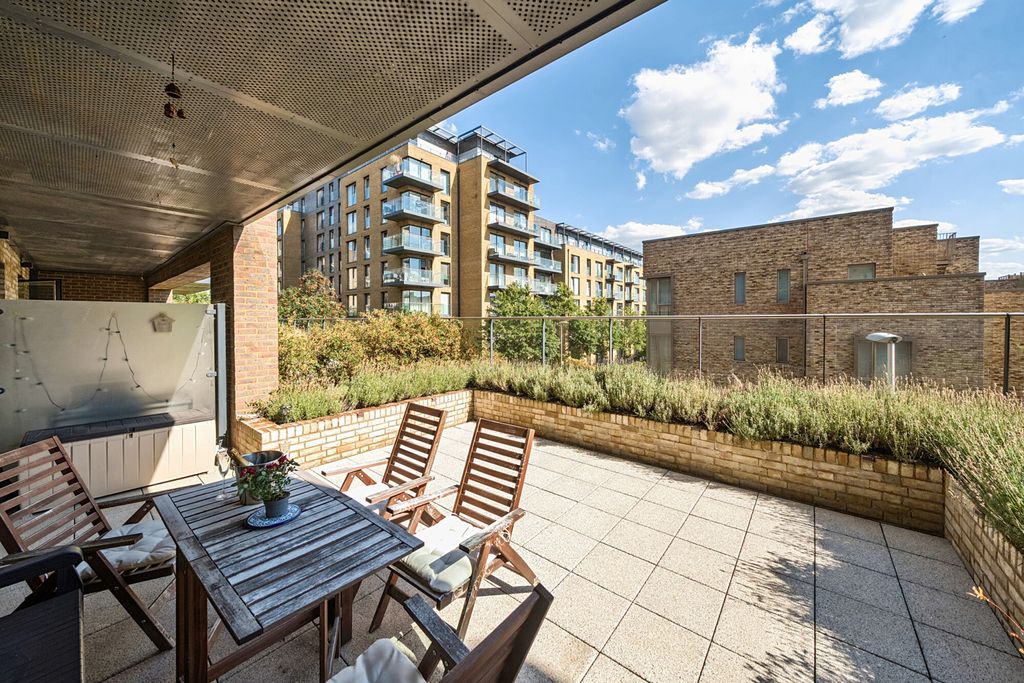 Property photo 3 of 20 1488023-9-6A6cc13...