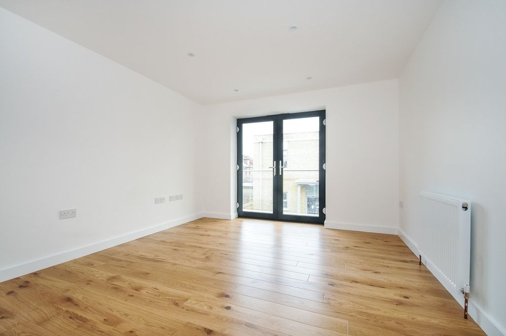 Property photo 1 of 6 Picture No. 08