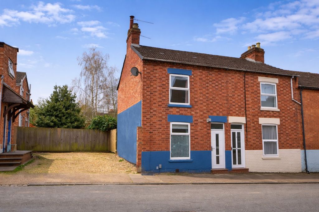 Property photo 1 of 10