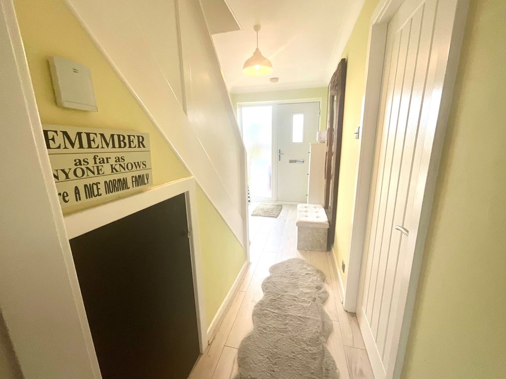 Property photo 2 of 21
