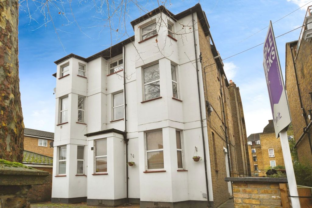 Property photo 1 of 20