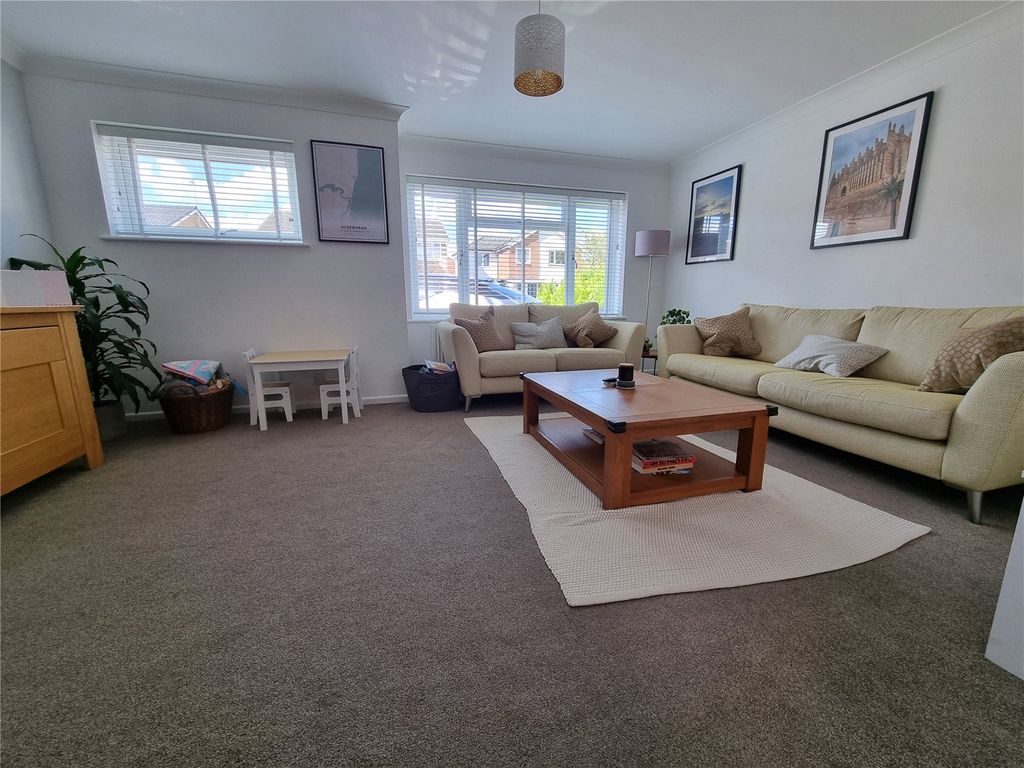 Property photo 3 of 19 Picture No. 17