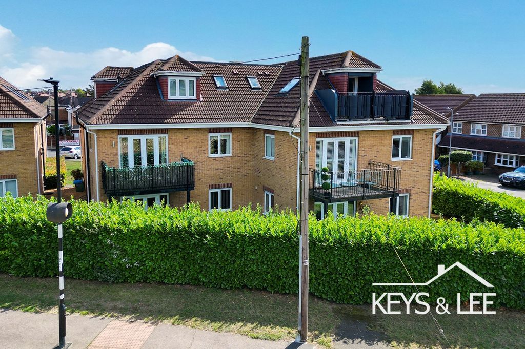 Property photo 1 of 15 3539303