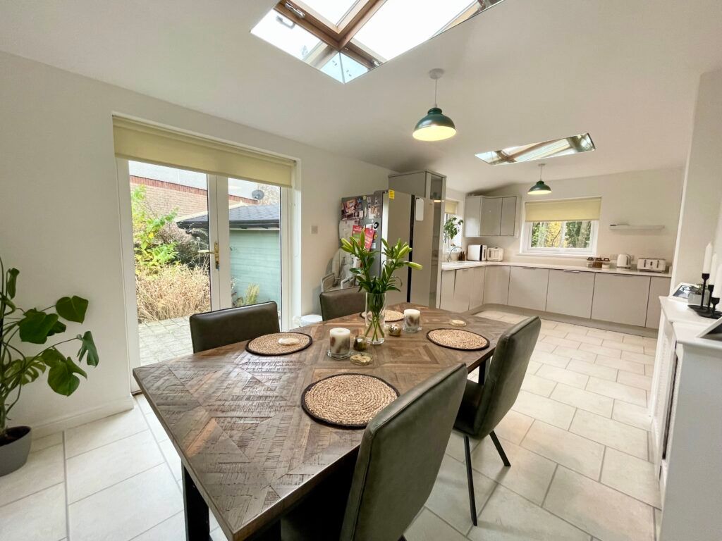 Property photo 2 of 30