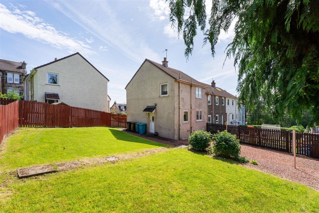 Property photo 3 of 19 8 Torrisdale-15.Jpg