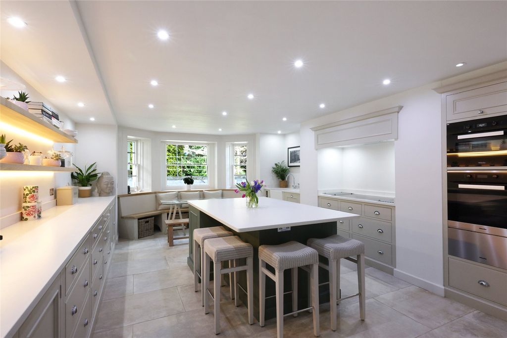 Property photo 3 of 23 Picture No. 16