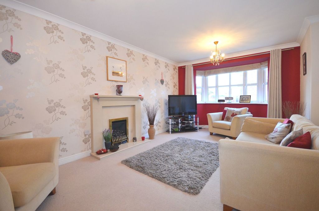 Property photo 3 of 8