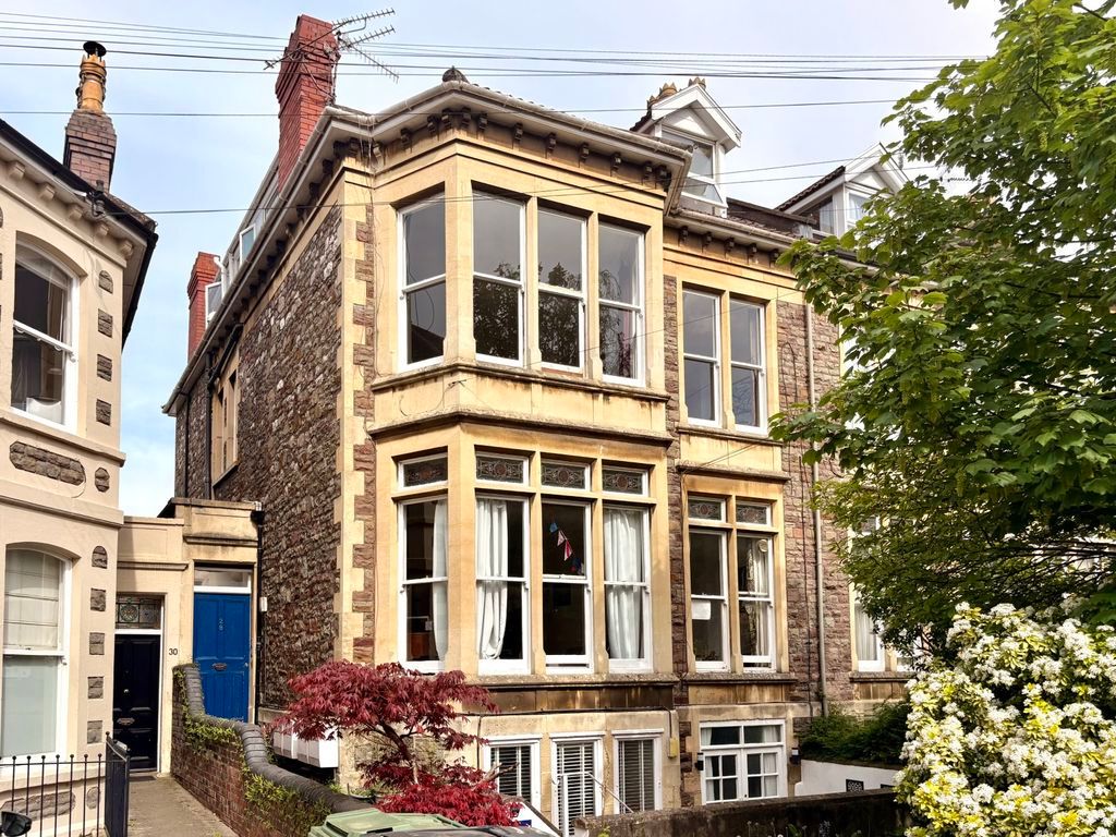 Property photo 1 of 13 External