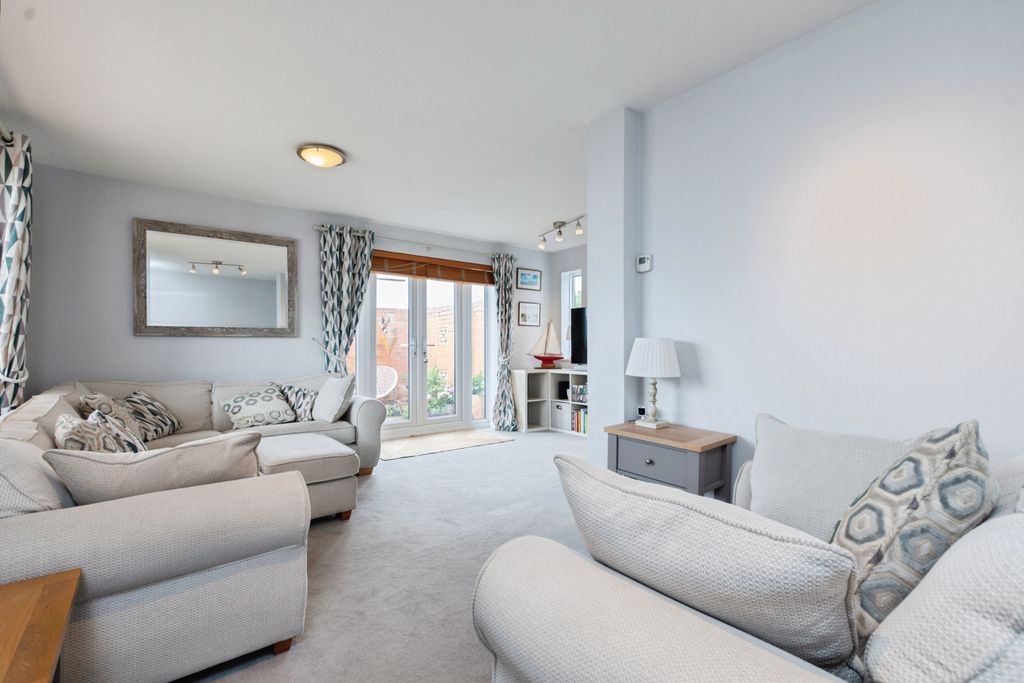 Property photo 2 of 20 Open Plan Living