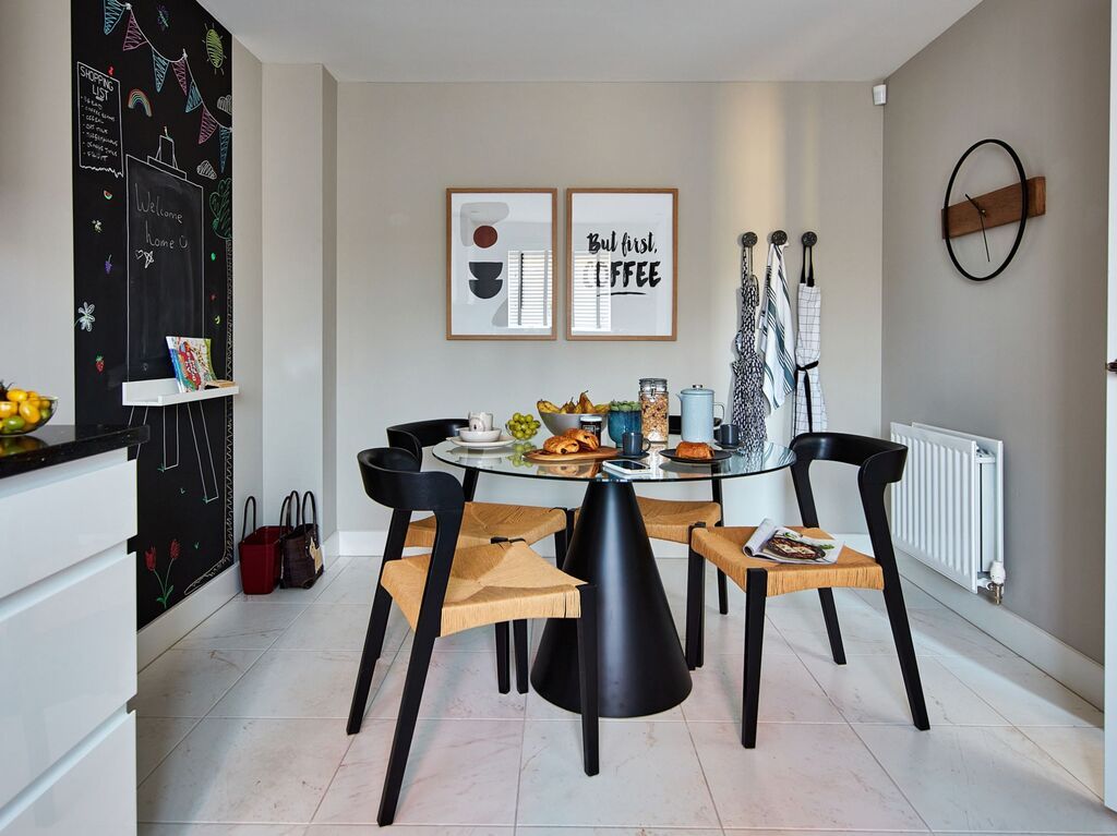 Property photo 3 of 7 Nredh_Linden_Elmslie_Interior_002