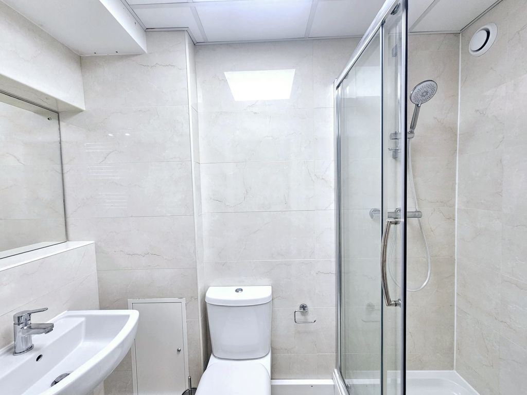 Property photo 2 of 3 Image