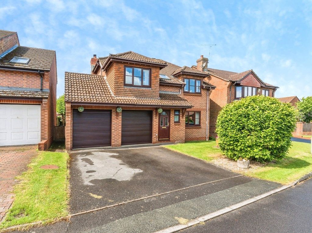 Property photo 1 of 27 Picture No. 33
