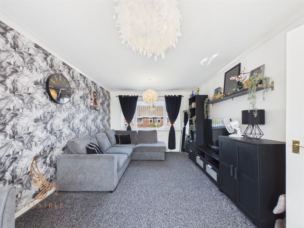 Property photo 3 of 21 2.Jpg