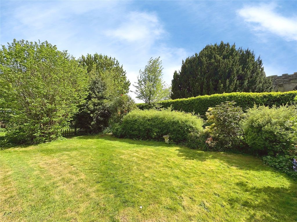 Property photo 3 of 34 Picture No. 62