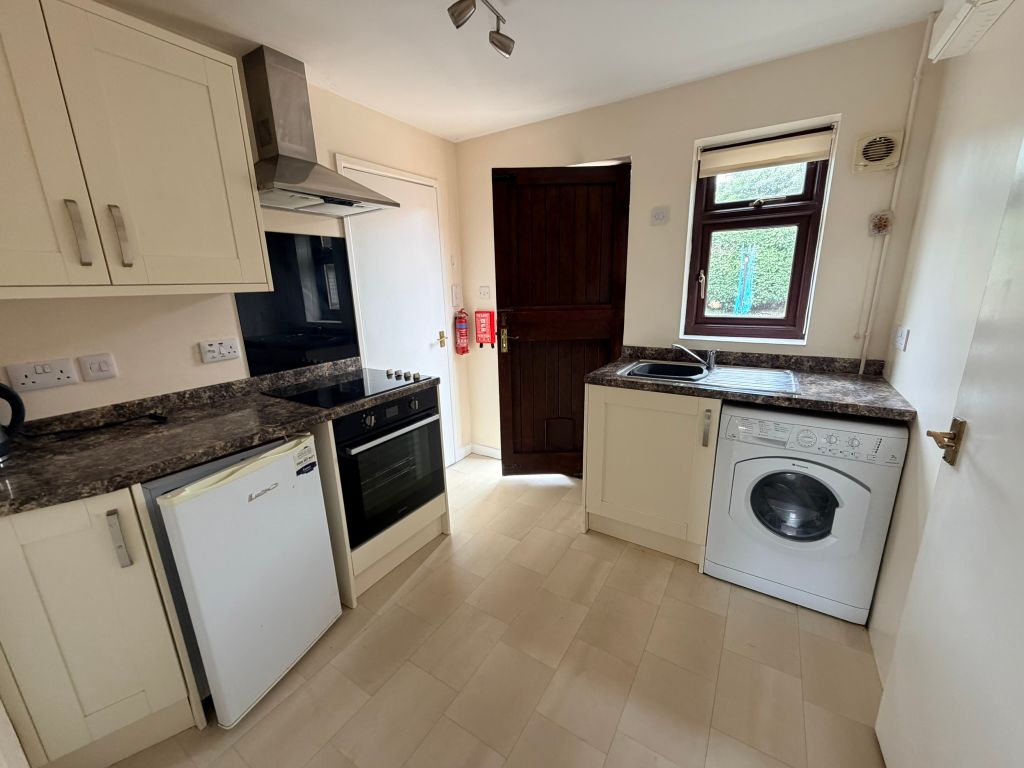 Property photo 3 of 10 Img_4919