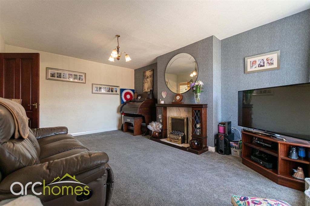 Property photo 2 of 14 Rose Grove-5.Jpg