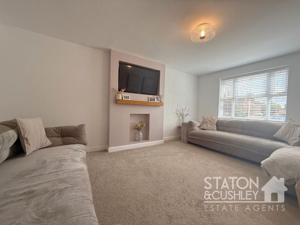 Property photo 2 of 26