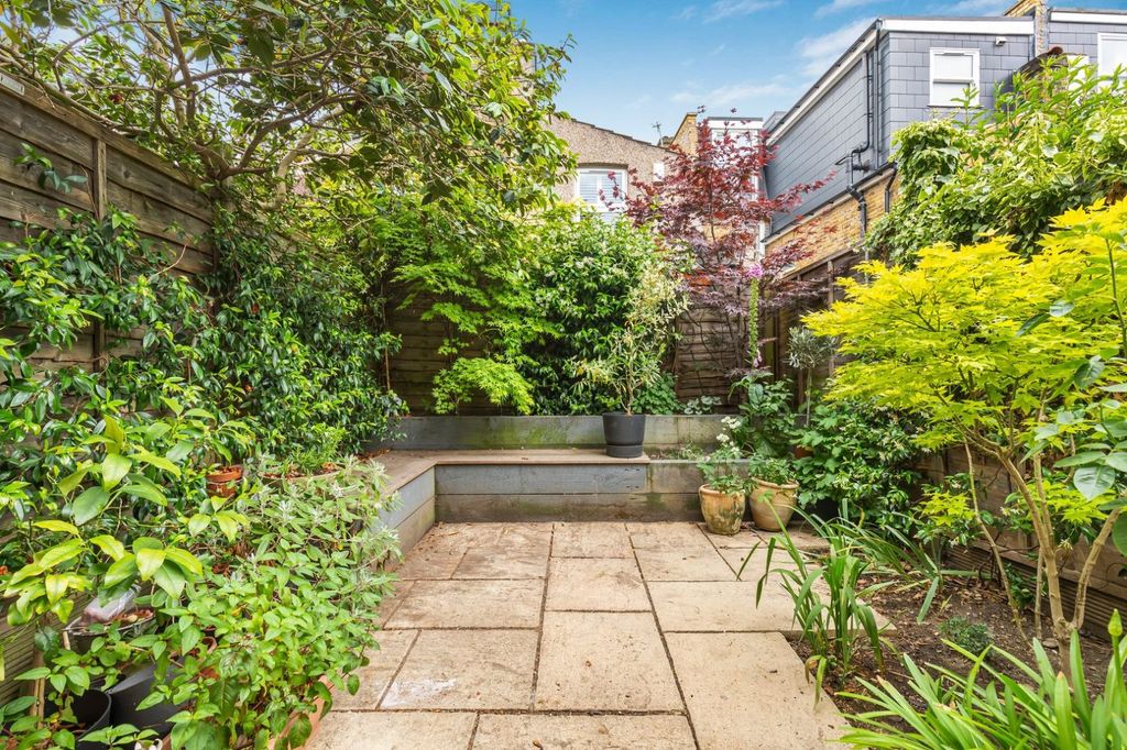 Property photo 3 of 15 Picture No. 10