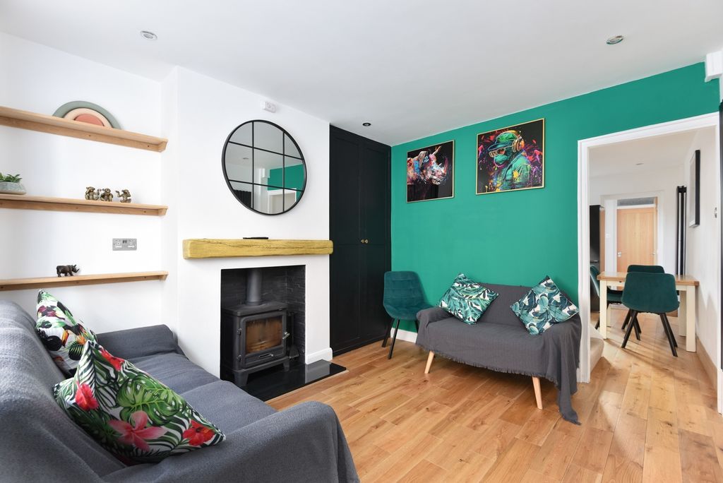 Property photo 3 of 16 5209016