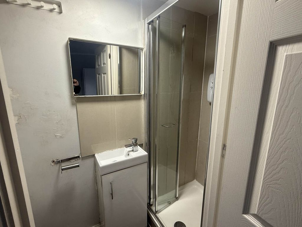 Property photo 3 of 3