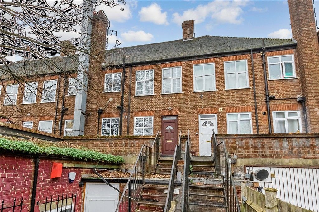 Property photo 1 of 7 External Web