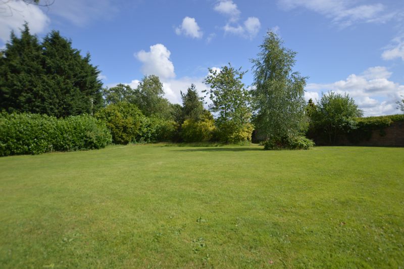Property photo 2 of 10 Photo 8