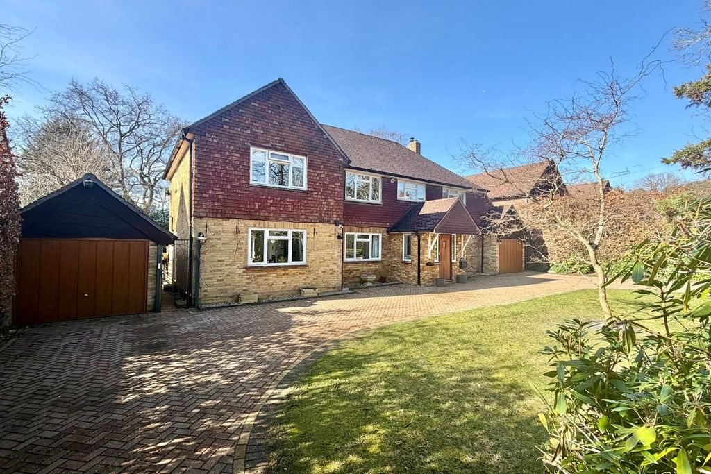 Property photo 1 of 29