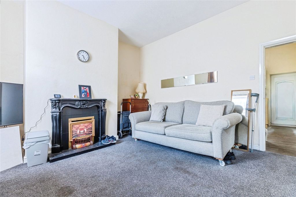 Property photo 3 of 14 Picture No. 09