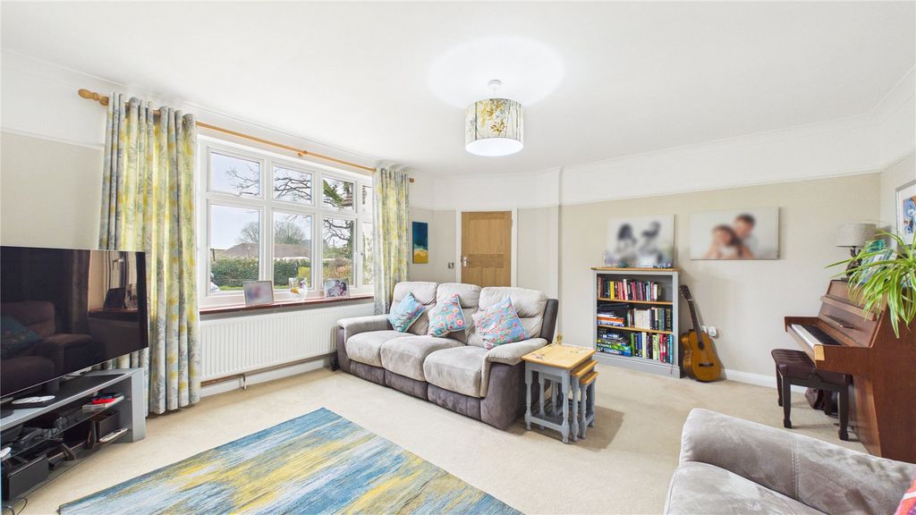 Property photo 3 of 15 Picture 3