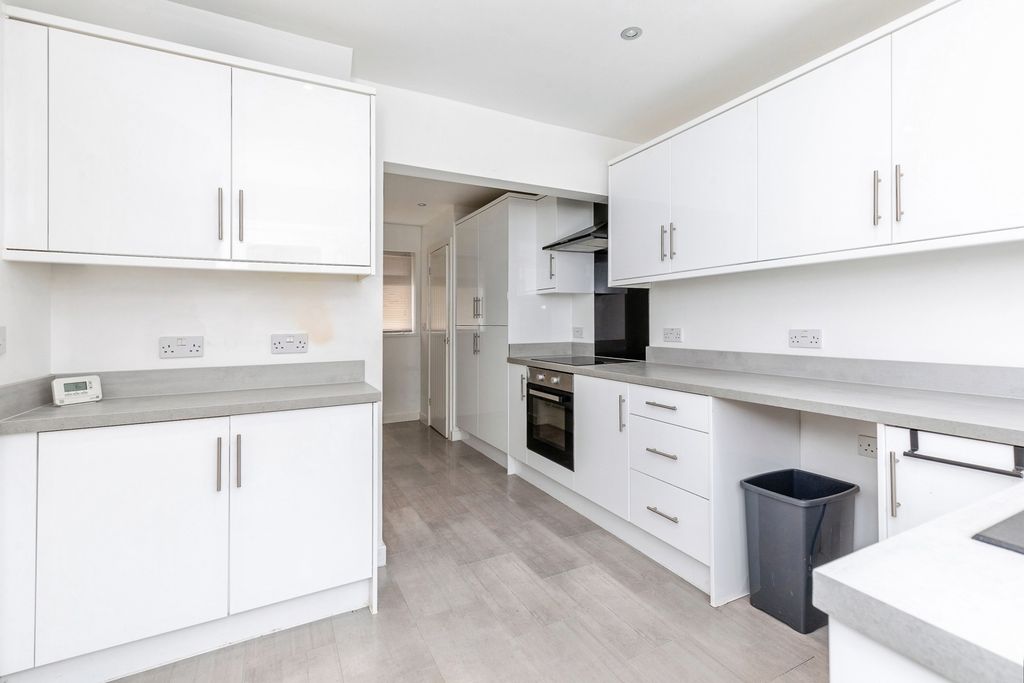 Property photo 2 of 20 Pbox-Img.Jpg