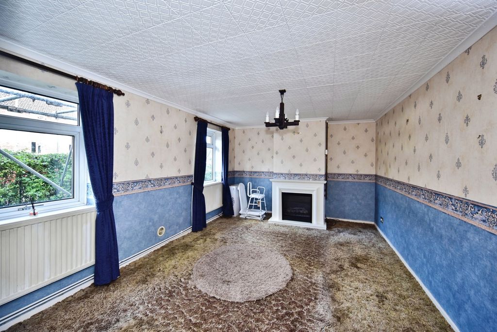 Property photo 2 of 17 Pbox-Img.Jpg