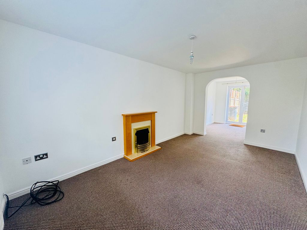 Property photo 2 of 10 Image