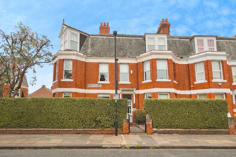 Property photo 1 of 17 Photo 18