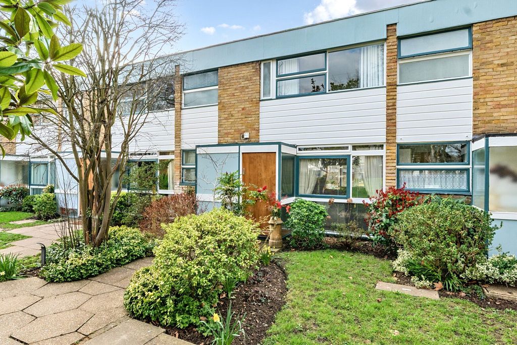 Property photo 1 of 17 Exterior