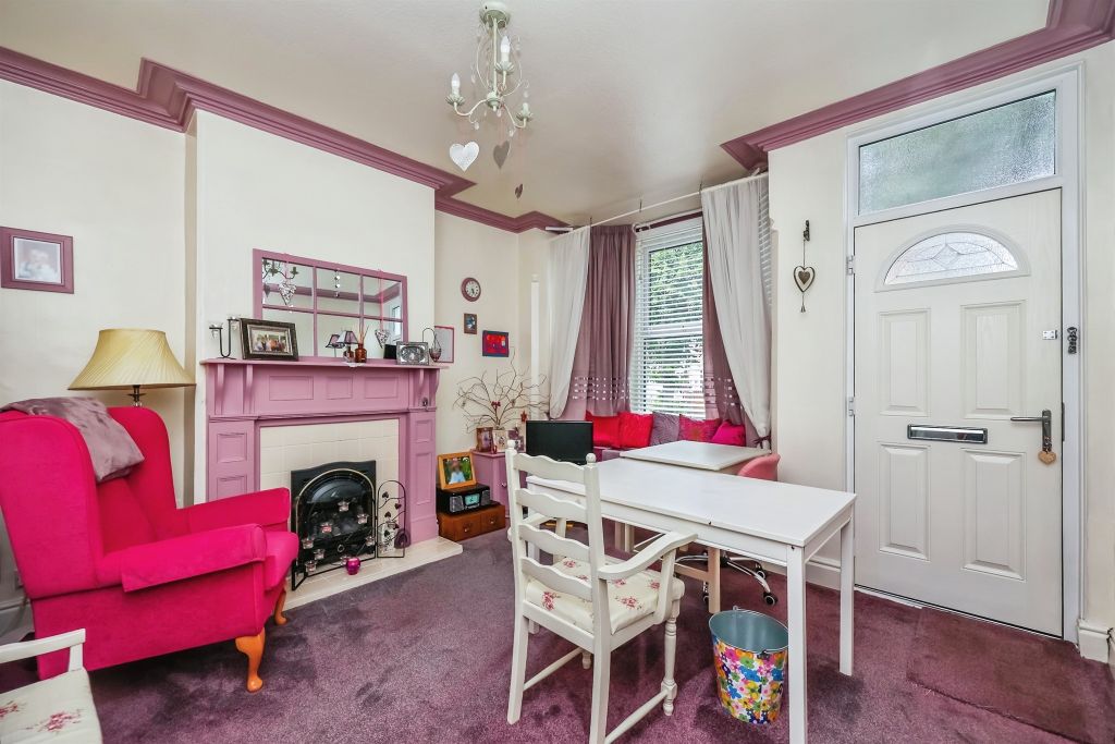 Property photo 2 of 17