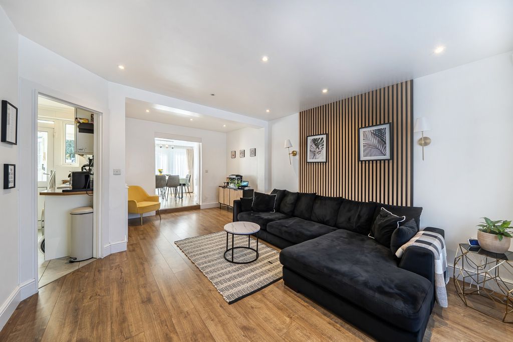 Property photo 2 of 20 1487858 (1).Jpg