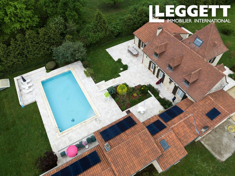 Property photo 2 of 10