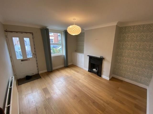 Property photo 2 of 17 Lounge