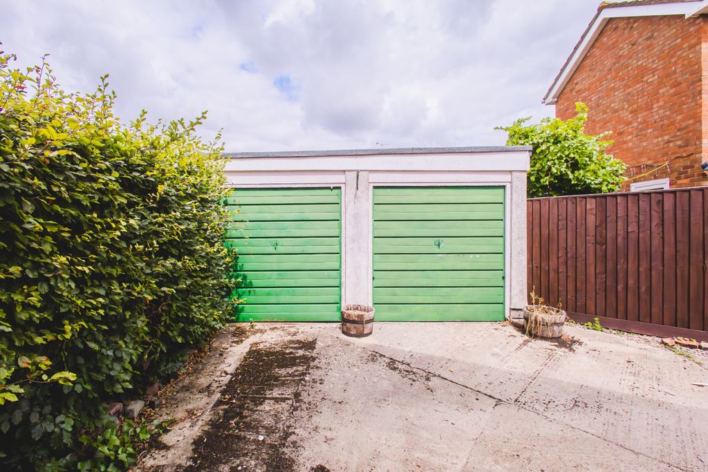 Property photo 3 of 22 4257444