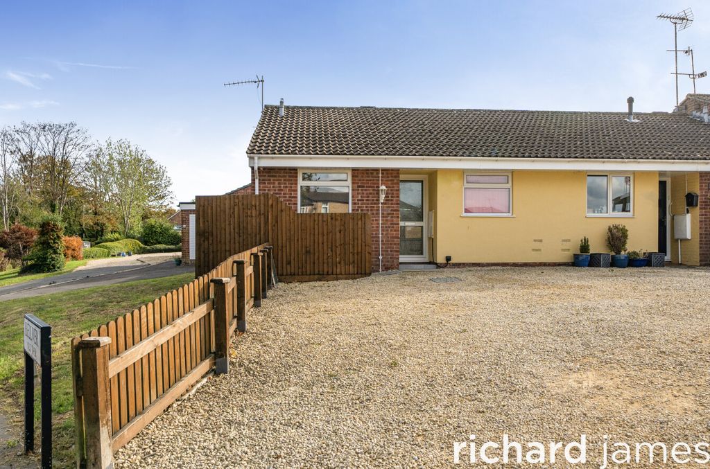 Property photo 1 of 13 317A127Adbd64Ed8866B4E5Ca276F17F