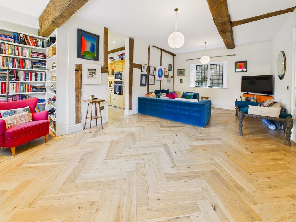 Property photo 3 of 21 Sitting/Dining Room