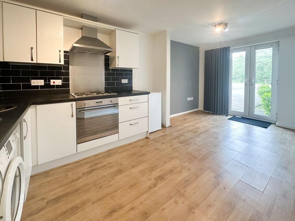 Property photo 3 of 12 Lounge-Kitchen