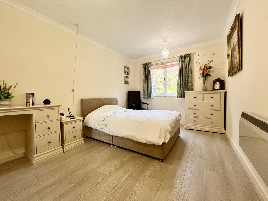 Additional image 7 of 1 bed flat for saleFairacres Road, Didcot OX11
