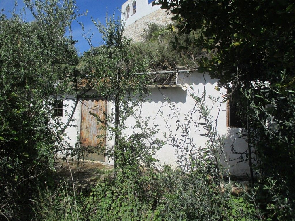 Property photo 3 of 4 House